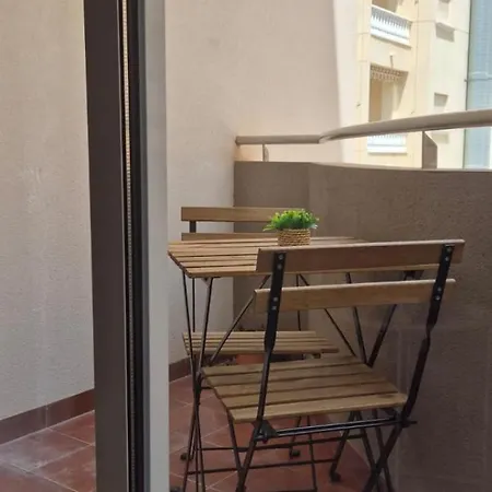 Cozy With Private Parking Near Center And * Torrevieja