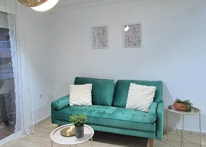 Apartamento Cozy With Private Parking Near Center And *